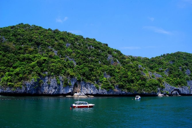 Angthong National Marine Park Snorkeling Trip By Big Boat From Koh Samui - Lotus Cave and snorkeling: where the day shifts from lookout to water