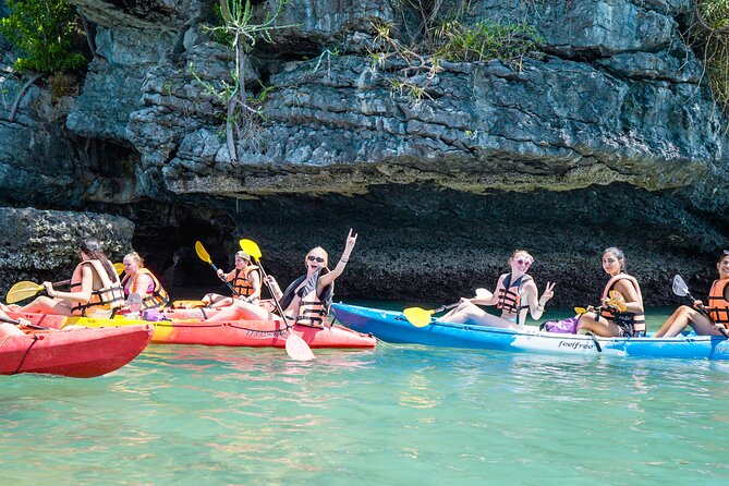 Angthong National Marine Park Tour by Large Boat - Ko Sam Sao: the short stop where you should focus