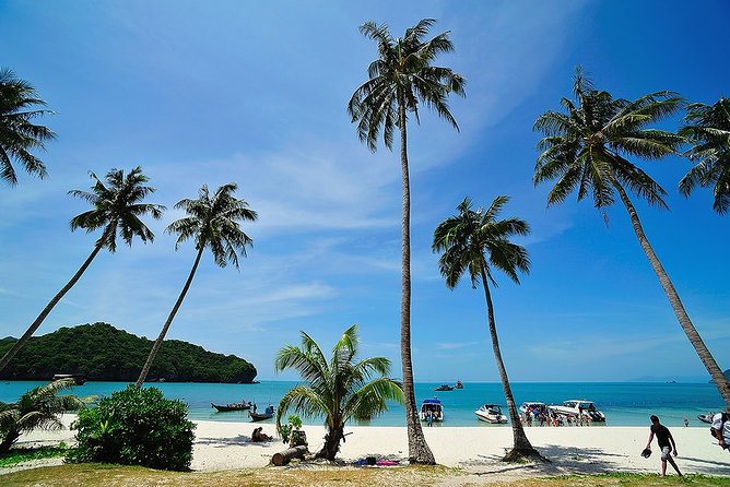 Beyond Angthong 42 Islands Premium Service Trip By Speedboat From Koh Samui - Talay Nai and the lagoon feel: why this stop matters