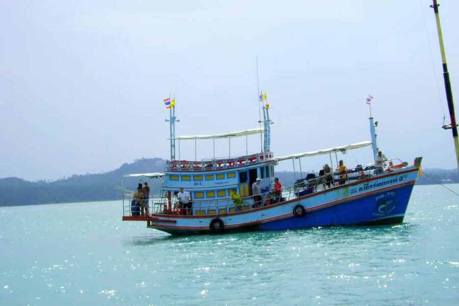 Koh Samui: Fishing Day Tour by Escort Boat with Mr. Tu - The Thai Buffet Lunch On Board (and Why It Matters)