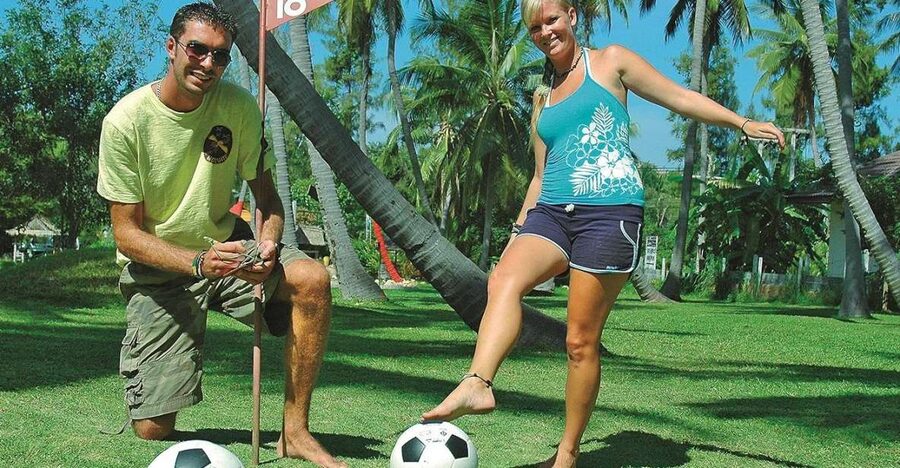 Koh Samui: Football Golf & Botanical Gardens - Holes 1–11 through coconut, palms, and shaded garden paths