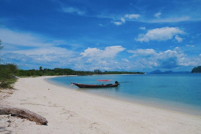 Koh Tan and Koh Madsum Snorkeling Trip By Speedboat From Koh Samui - Boat size, timing, and crowd comfort on a 6–7 hour day