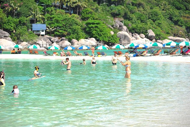 Koh Tao and Koh Nang Yuan Speedboat Tour from Koh Samui - Stop 2: Koh Nang Yuan—three islands, sand bridges, and a viewpoint