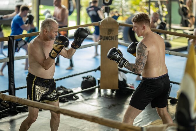 MuayThai Class for Beginners - Coaches, English instruction, and getting corrected without feeling lost