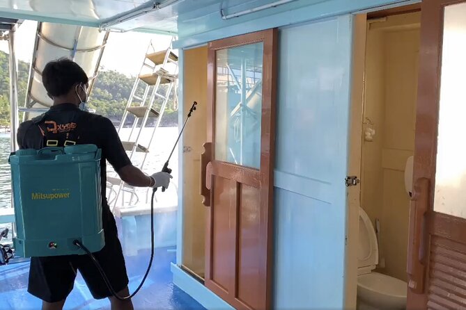 Premium Snorkel Tour to the Bays of Koh Tao onboard the Oxygen - Premium Morning Snorkel With Oxygen: A Low-Stress Way to See Koh Tao’s Reefs