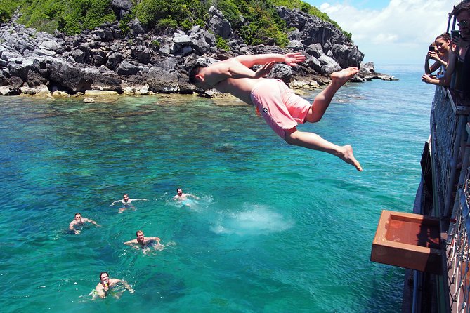 Private Full-Day Red Dragon Yacht to Angthong National Marine Park - Why the Red Dragon Yacht Feels Different on the Water