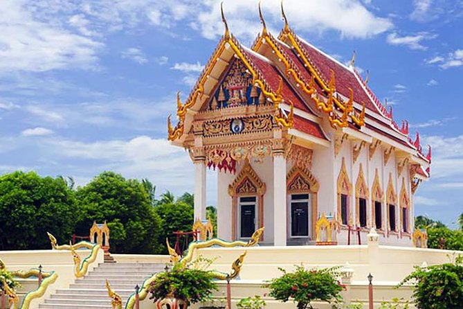 Private Ko Samui Island Tour with Air-Conditioned VIP Minivan - Big Buddha Temple (Wat Phra Yai): Photo Stop With a Unique Approach