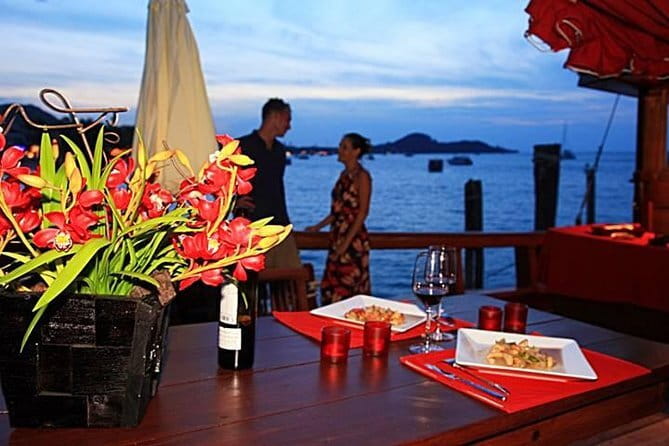 Private Photoshoot in Koh Samui for Couples & Families - Couples and Families: Why a Private Shoot Feels Easier Than You Think