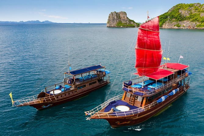 Private Pig Island & Koh Taen Luxury Longtail Tour - Who should book this Pig Island and Koh Taen tour?