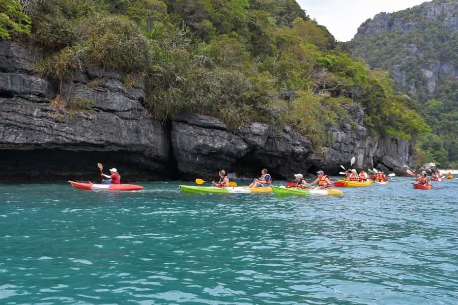 Samui: Angthong Marine Park Boat Tour w/ Transfer and Meals - Getting There Smoothly: Hotel Pickup, Pier Timing, and Safety Brief
