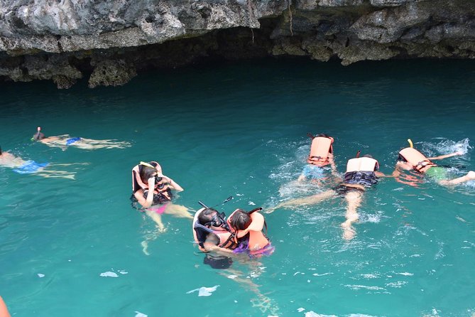 Samui Island Tour to Angthong Marine Park by Big Boat with Kayaking - Stop 2: Mae Koh Island viewpoint hike (the stairs part is real)