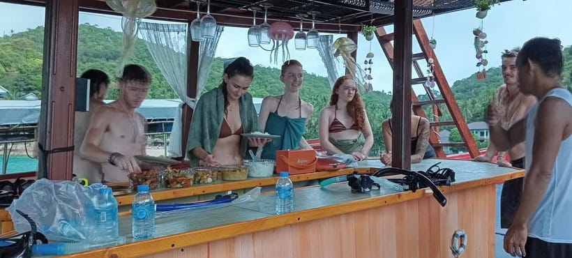 Snorkeling Tour with meals and BBQs - Cocktail - Sunset⭐⭐⭐⭐⭐ - Why this Koh Tao snorkeling tour feels like a private boat day