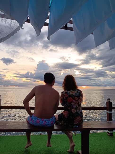 Snorkeling Tour with meals and BBQs - Cocktail - Sunset⭐⭐⭐⭐⭐ - Lunch on board: Massaman curry plus holy basil chicken