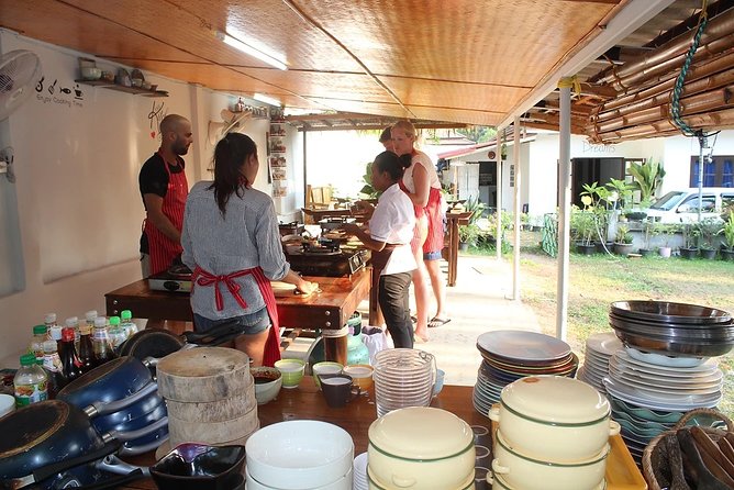 Thai Cooking Class with Local Market Tour in Koh Samui - Tips that make the whole day easier (and tastier)